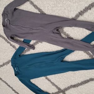 2 pairs of primary pajamas 2 sizes